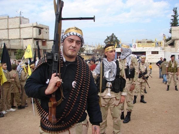 اقامت حركة فتح عرض عسكري ضخم بمناسبة الذكرى السنوية لانطلاقتها وشكل هذا العرض من مجموعة وحدات بقيادة العميد منير المقدح والقائد اللينو والقائد ابو عرب,حيث تضمن الحفل عروضات من حملة اسلحة قذائف ال B7 ورشاشات الكلشينكوف 