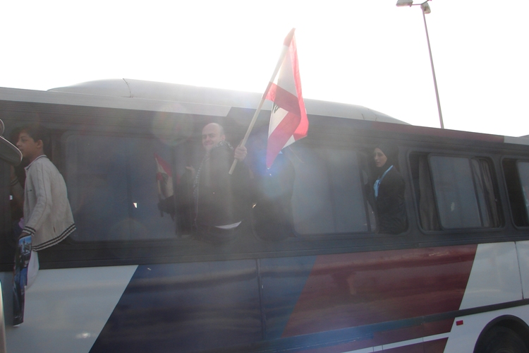 وفود صيداوية وجنوبية إلى ساحة الحرية في بيروت للمشاركة في إحياء الذكر /تصوير صيدا نت