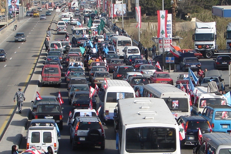 وفود صيداوية وجنوبية إلى ساحة الحرية في بيروت للمشاركة في إحياء الذكر /تصوير صيدا نت