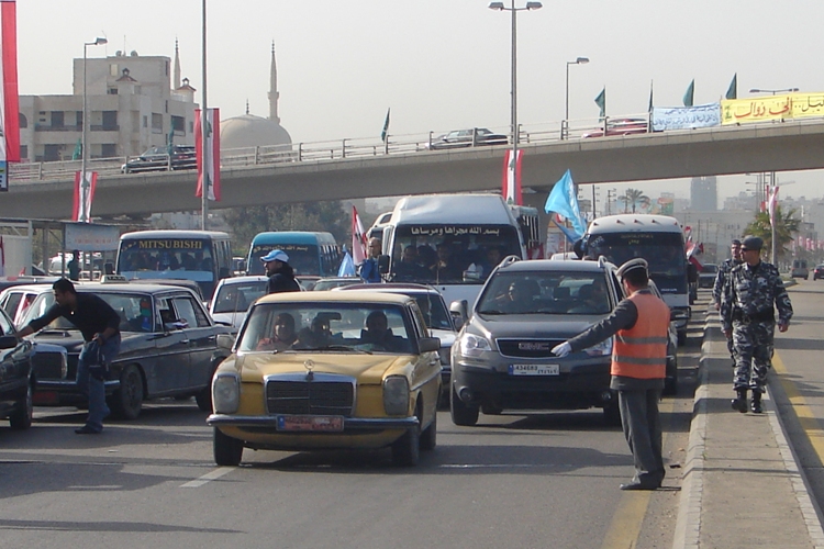 وفود صيداوية وجنوبية إلى ساحة الحرية في بيروت للمشاركة في إحياء الذكر /تصوير صيدا نت