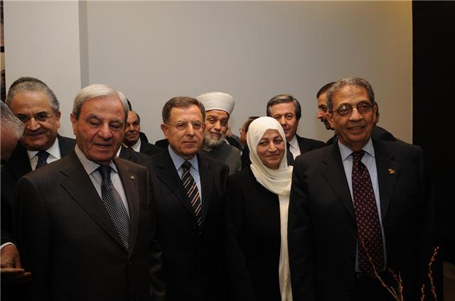 بهية الحريري واستشارية منتدى الطائف تكرم امين عام جامعة الدول العربية