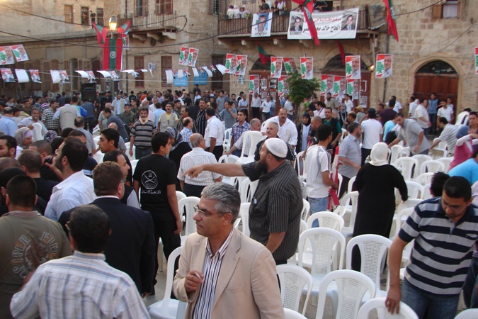 الساحة شبه خالية