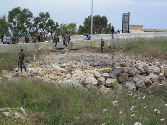 انفجرت عبوة ناسفة في موكب تابع لقوات اليونيفل العاملة في الجنوب في منطقة الرميلة تصوير خاص صيدانت 