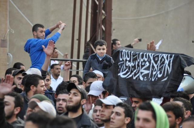 الاسير: ابشركم استجابوا لاول مطلب وأسكنوا بدل من المسلحين عائلة في اول شقة